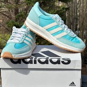 Adidas Blue Green Casual Athletic Sneaker - Size US Womens 9 NEW